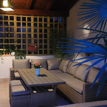 Bamboo Oasis Apartment With Terrace In The Garden And Free Parking, Fiume Kültér fotó