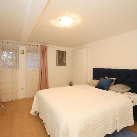 Bamboo Oasis Apartment With Terrace In The Garden And Free Parking, Fiume Kültér fotó