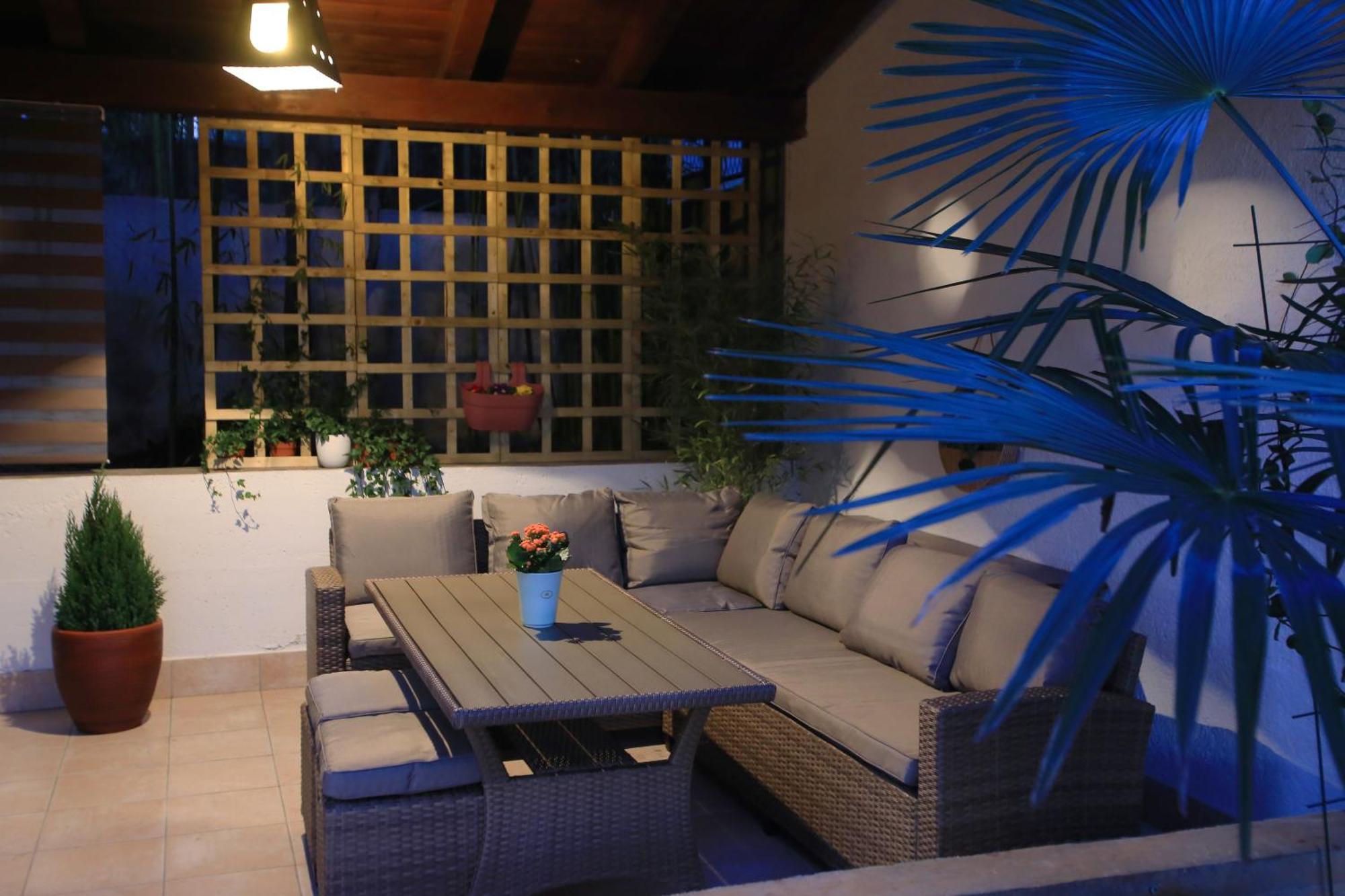 Bamboo Oasis Apartment With Terrace In The Garden And Free Parking, Fiume Kültér fotó
